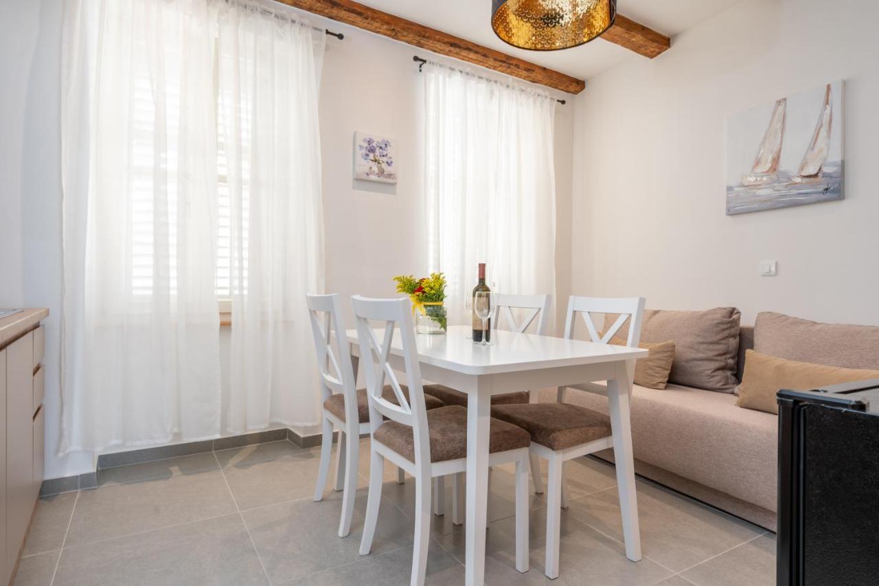 Aaa Apartments & Rooms With Free Parking PUY 외부 사진