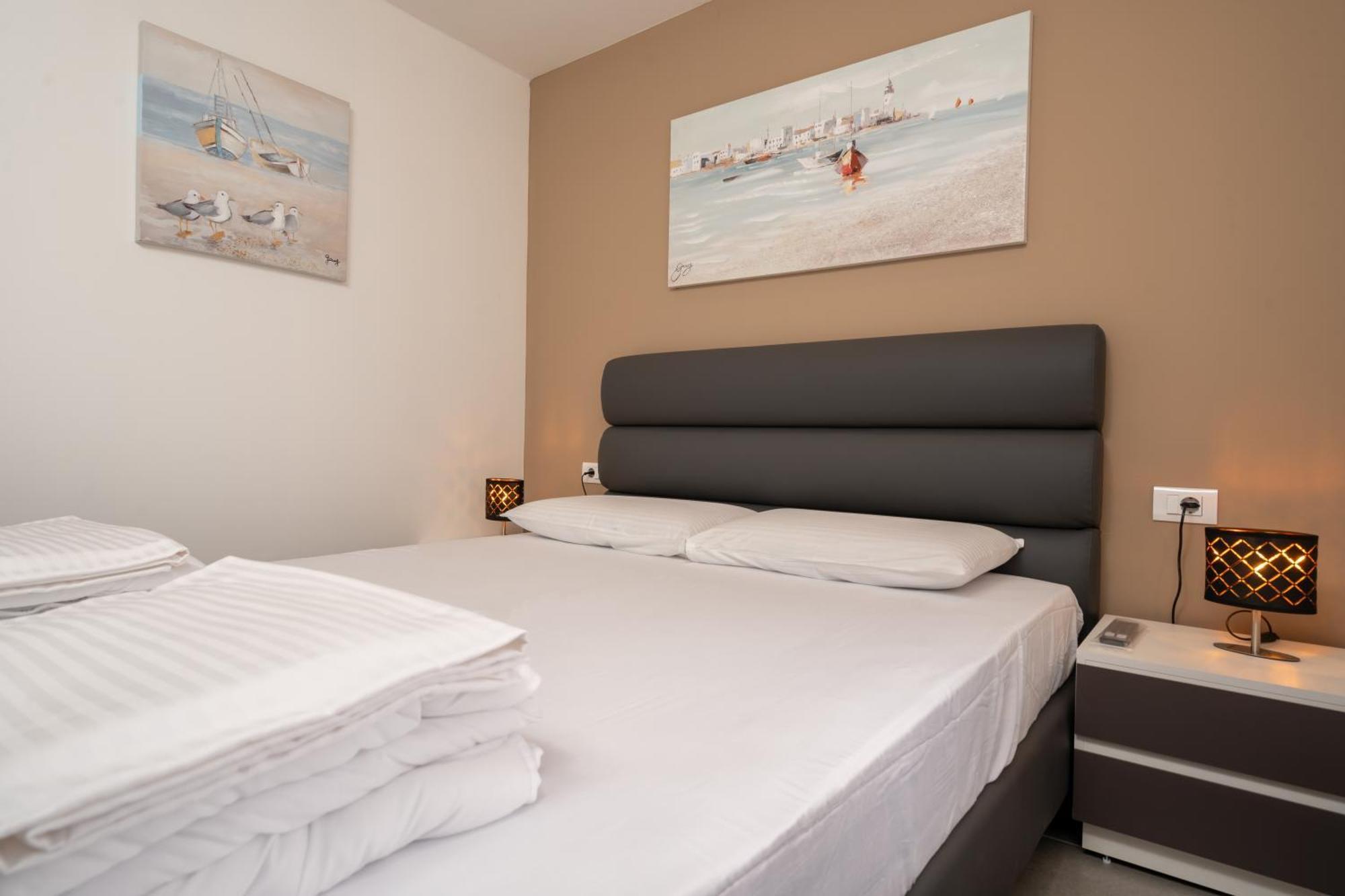 Aaa Apartments & Rooms With Free Parking PUY 객실 사진